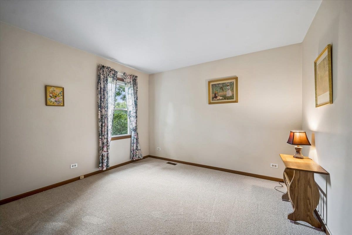 726 Dorchester Drive, Bolingbrook, IL 60440 726 Dorchester Drive, Bolingbrook, IL 60440