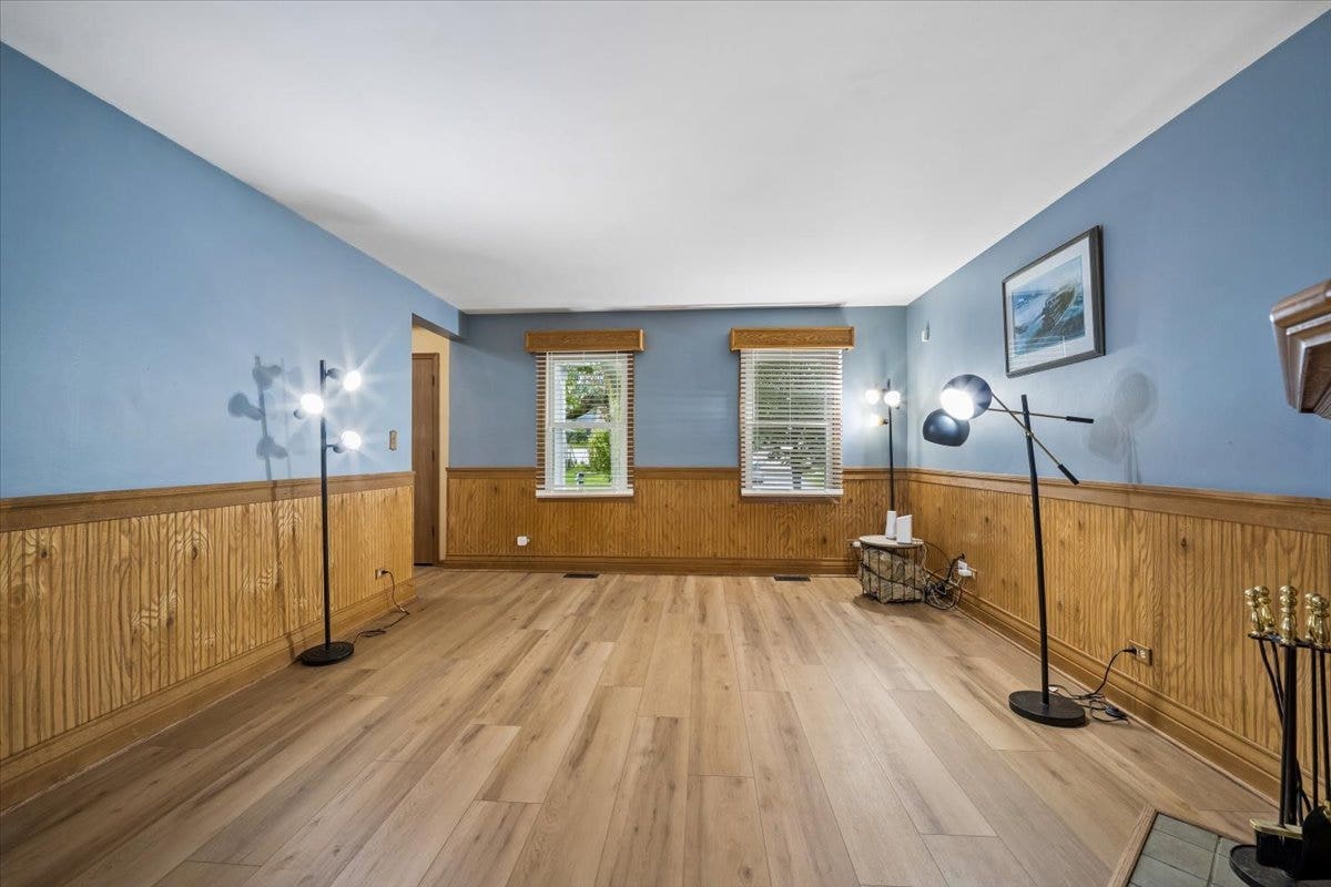 726 Dorchester Drive, Bolingbrook, IL 60440 726 Dorchester Drive, Bolingbrook, IL 60440