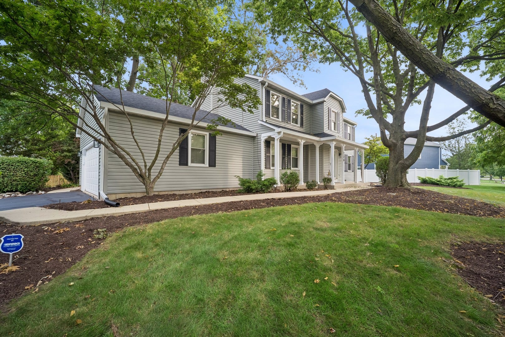 726 Dorchester Drive, Bolingbrook, IL 60440 726 Dorchester Drive, Bolingbrook, IL 60440