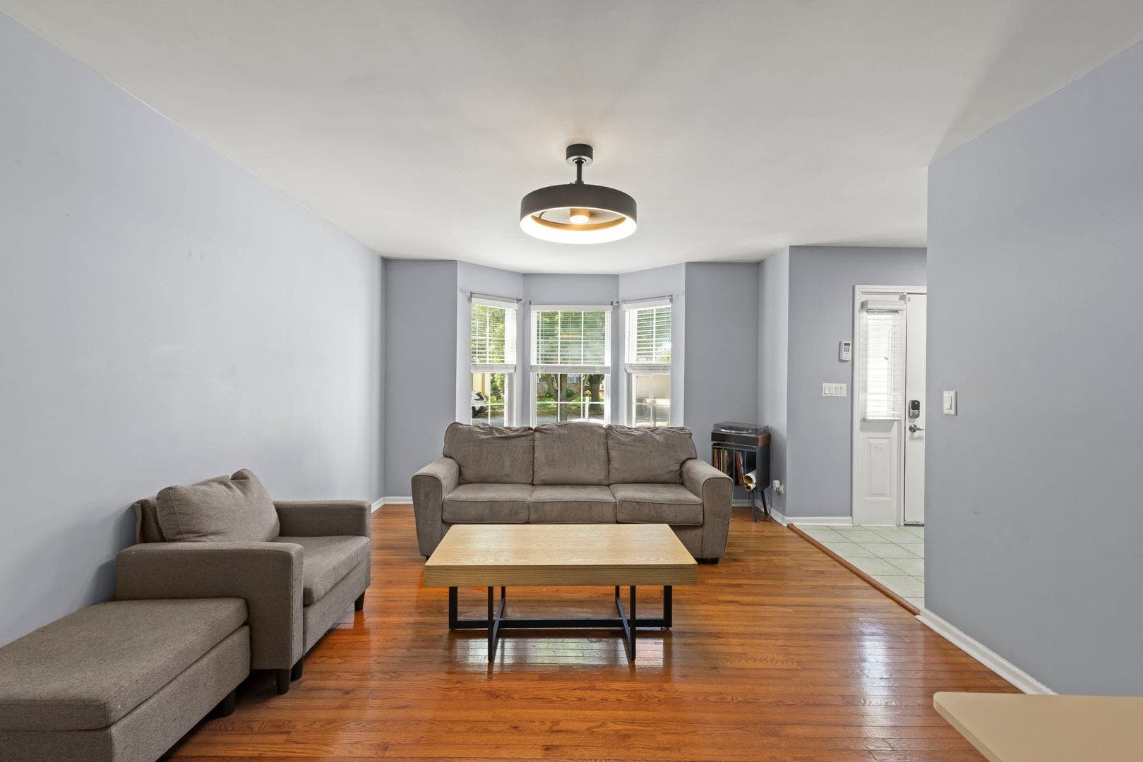 24 Westmoor Court, Aurora, IL 60502 24 Westmoor Court, Aurora, IL 60502