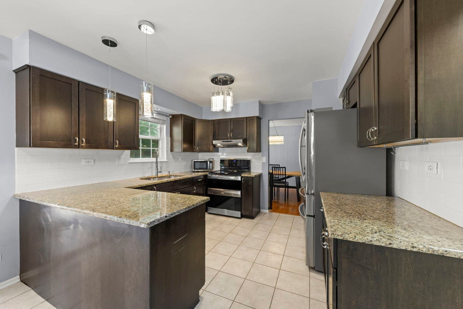 24 Westmoor Court, Aurora, IL 60502 24 Westmoor Court, Aurora, IL 60502