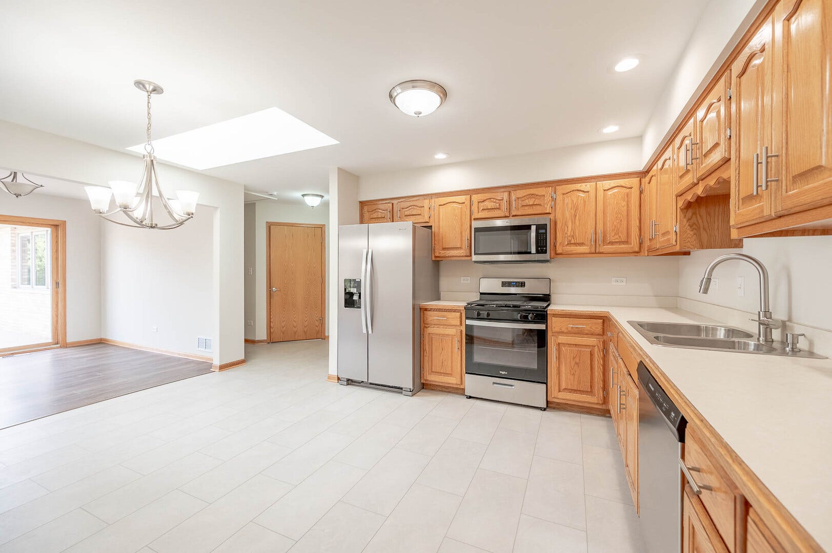 17411 Carlyle Court, Tinley Park, IL 60487 17411 Carlyle Court, Tinley Park, IL 60487