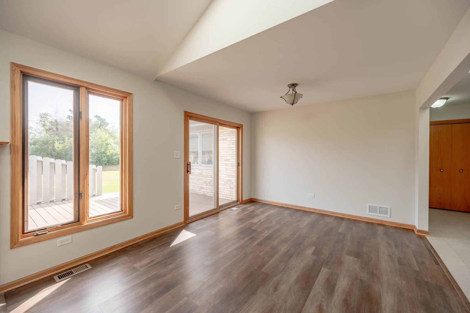 17411 Carlyle Court, Tinley Park, IL 60487 17411 Carlyle Court, Tinley Park, IL 60487