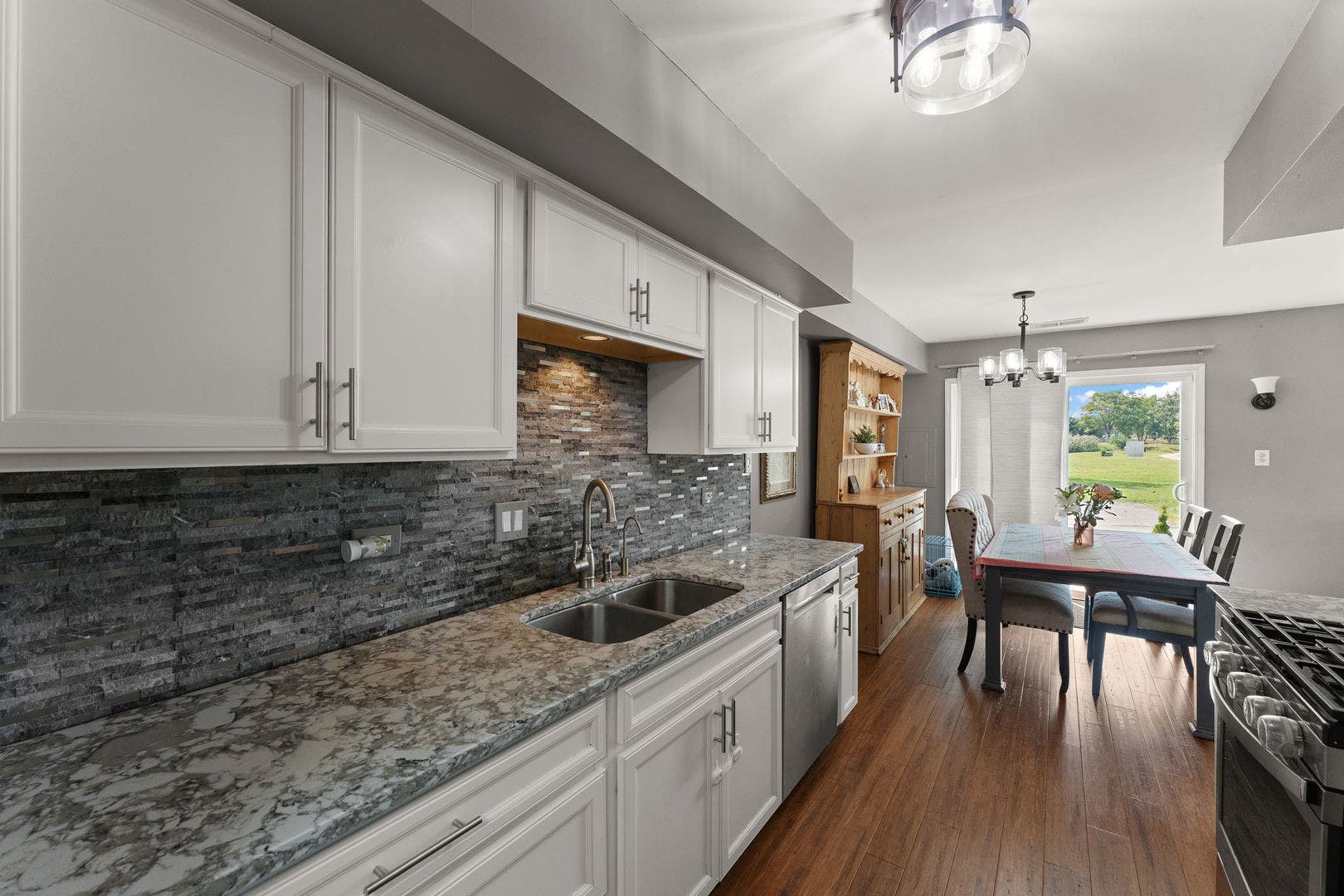 9315 W 142nd Street, #102, Orland Park, IL 60462 9315 W 142nd Street, #102, Orland Park, IL 60462