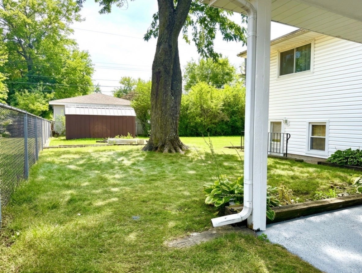 219 E 168th Place E, South Holland, IL 60473 219 E 168th Place E, South Holland, IL 60473