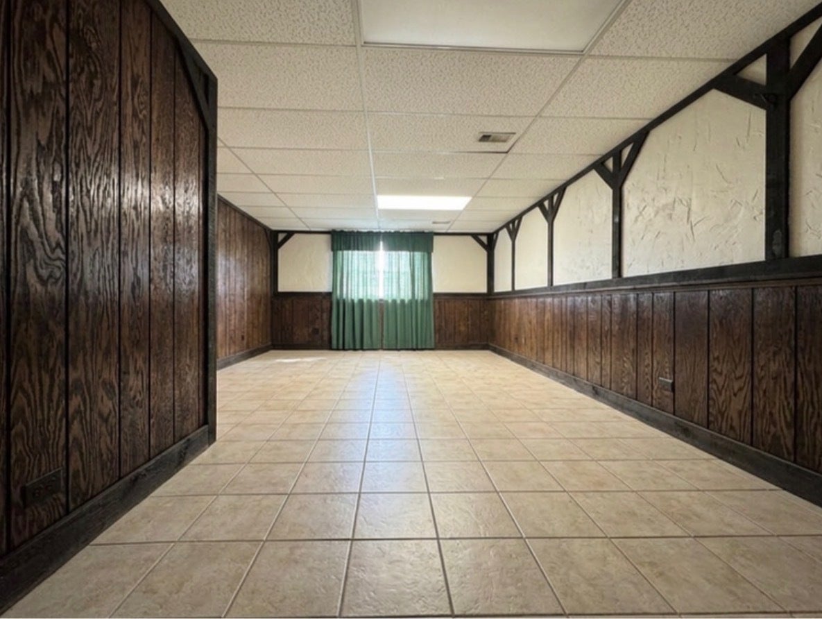 219 E 168th Place E, South Holland, IL 60473 219 E 168th Place E, South Holland, IL 60473