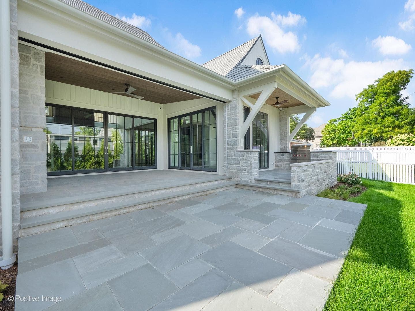 333 W Benton Avenue, Naperville, IL 60540