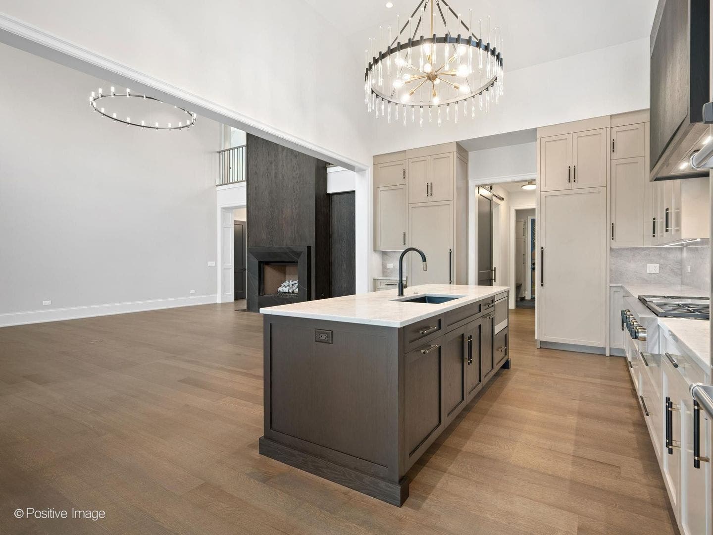 333 W Benton Avenue, Naperville, IL 60540