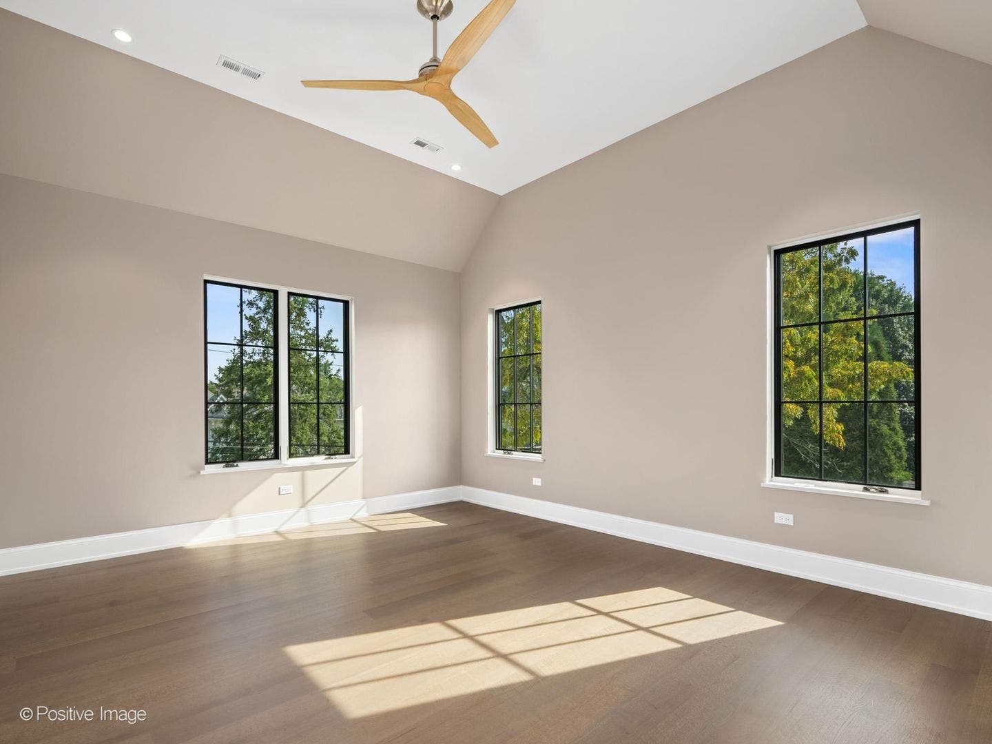 333 W Benton Avenue, Naperville, IL 60540