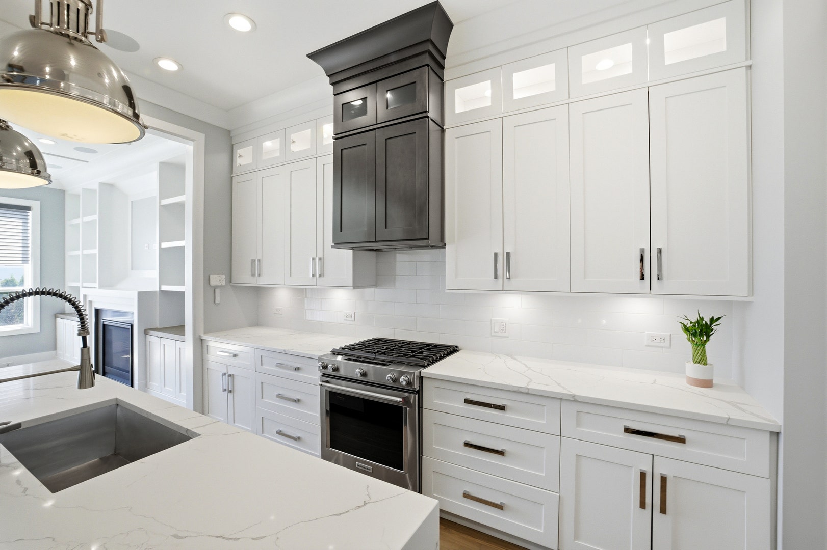 3721 W Wabansia Avenue, Chicago, IL 60647