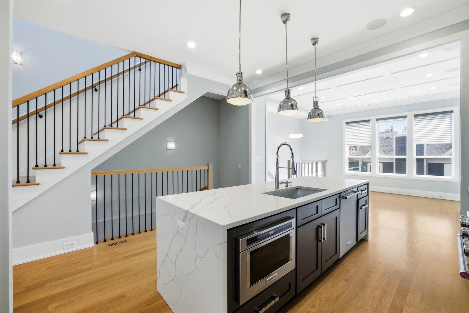 3721 W Wabansia Avenue, Chicago, IL 60647