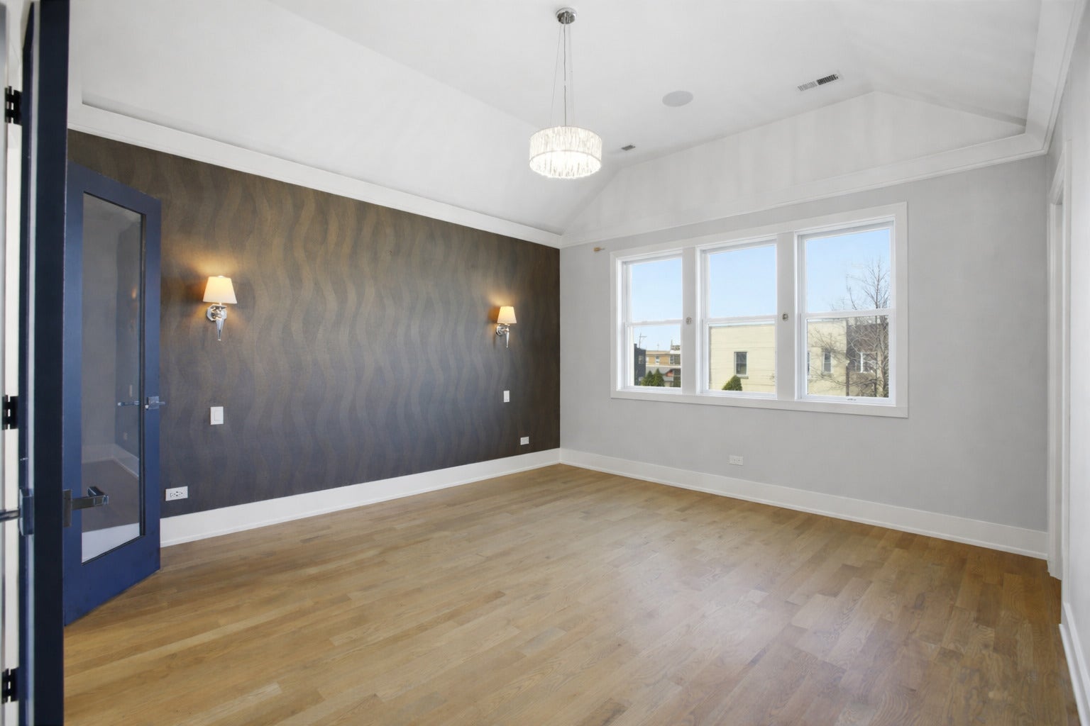 3721 W Wabansia Avenue, Chicago, IL 60647