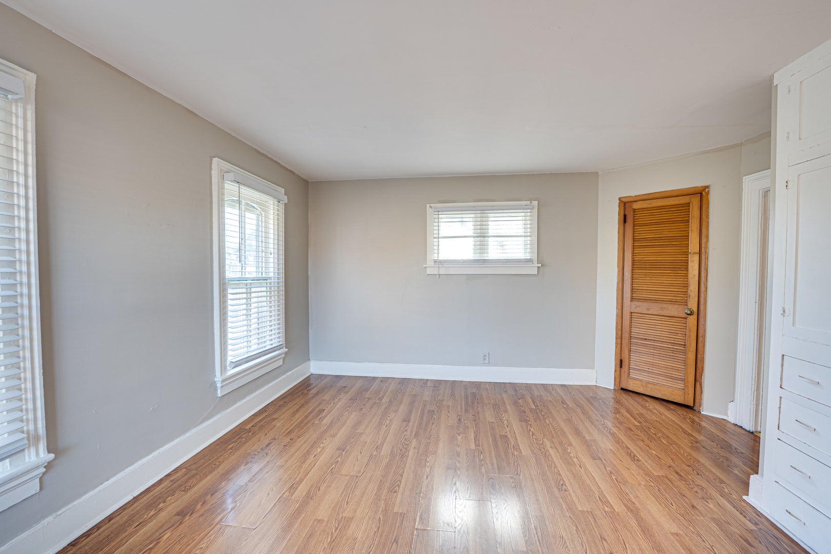79 S 4th Street, #2, Aurora, IL 60505 79 S 4th Street, #2, Aurora, IL 60505