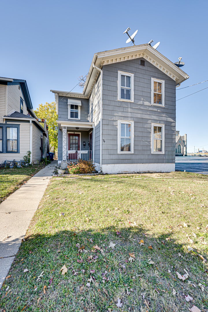 79 S 4th Street, #2, Aurora, IL 60505 79 S 4th Street, #2, Aurora, IL 60505