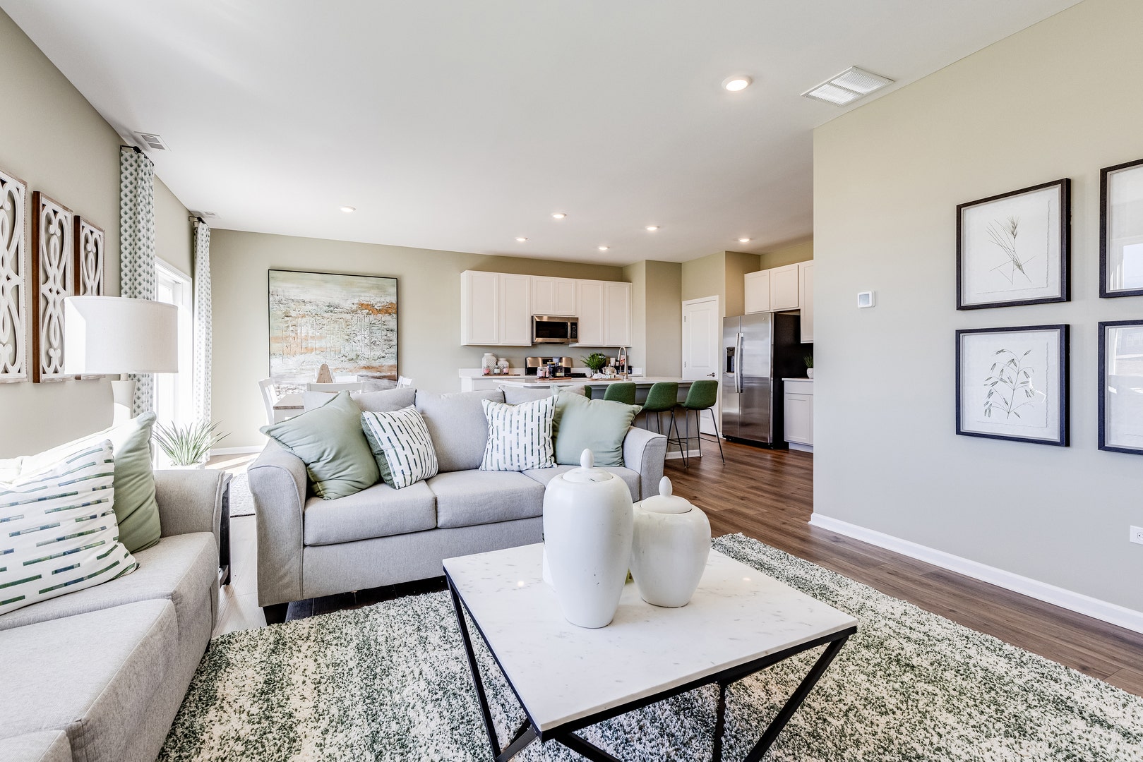 1318 Geranium Drive, Joliet, IL 60431