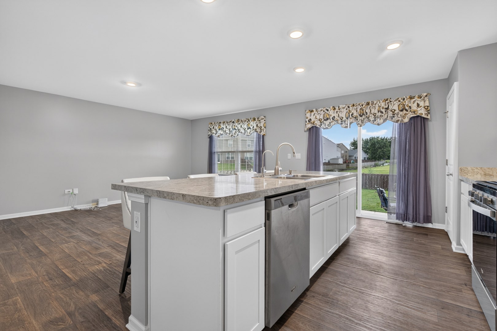 1307 Fawnlily Circle, Joliet, IL 60431 1307 Fawnlily Circle, Joliet, IL 60431