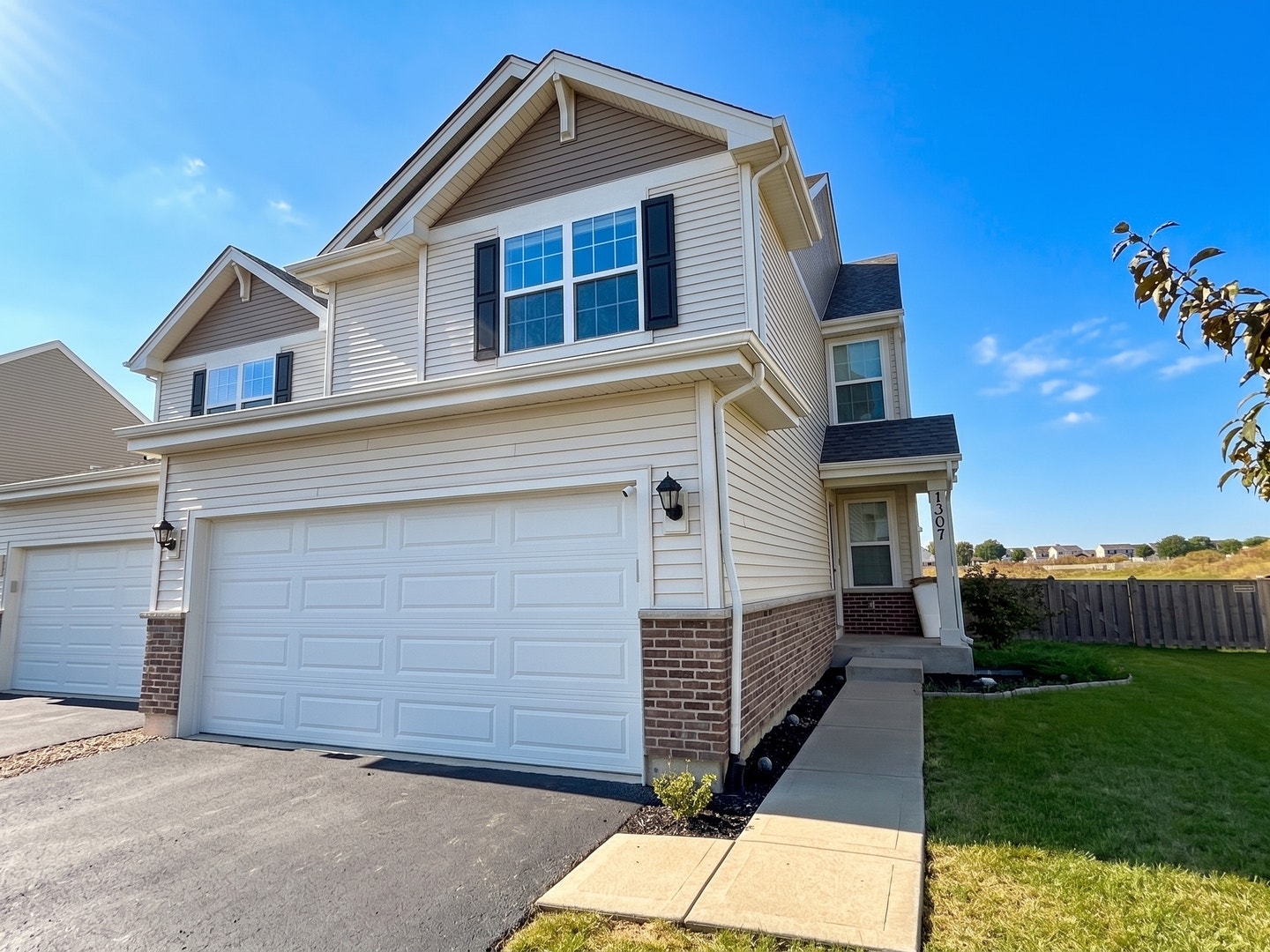 1307 Fawnlily Circle, Joliet, IL 60431 1307 Fawnlily Circle, Joliet, IL 60431