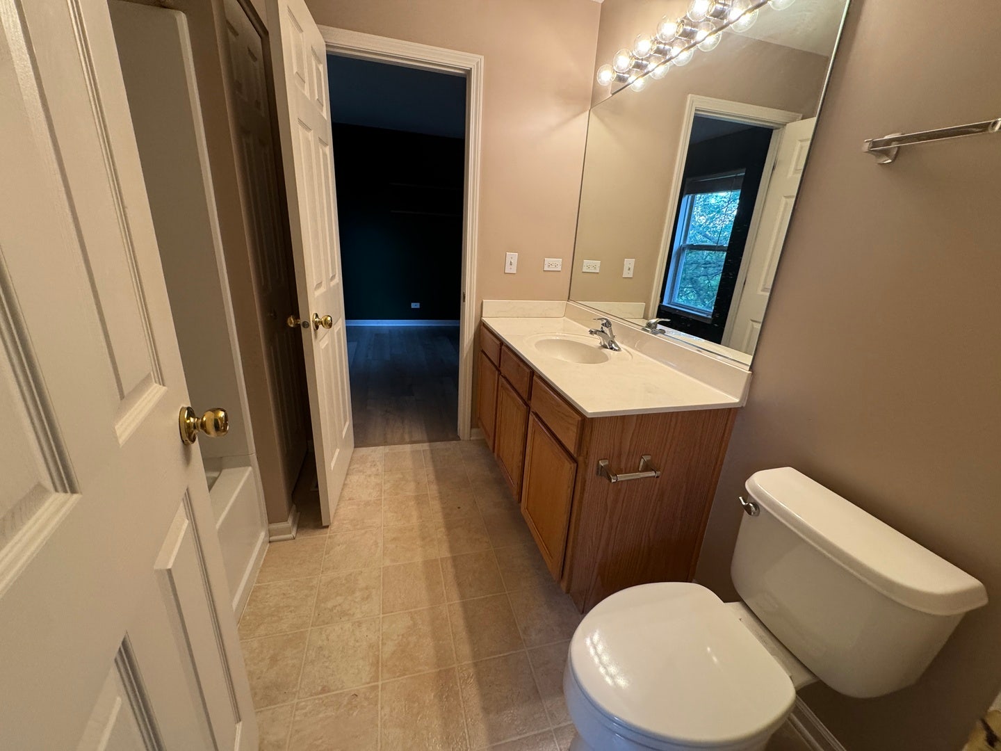 2365 Sunrise Circle, Aurora, IL 60503 2365 Sunrise Circle, Aurora, IL 60503