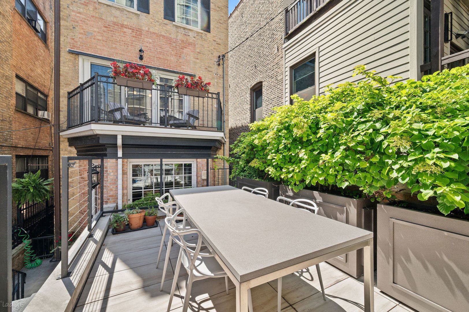 1437 N Dearborn Street, Chicago, IL 60610