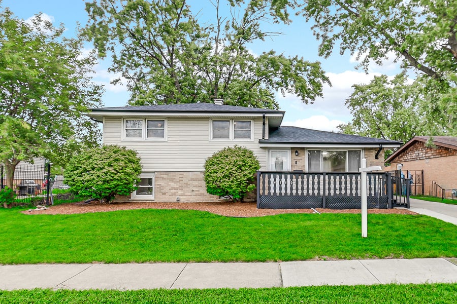 Property photo for 4340 Mann Street, Oak Forest, IL