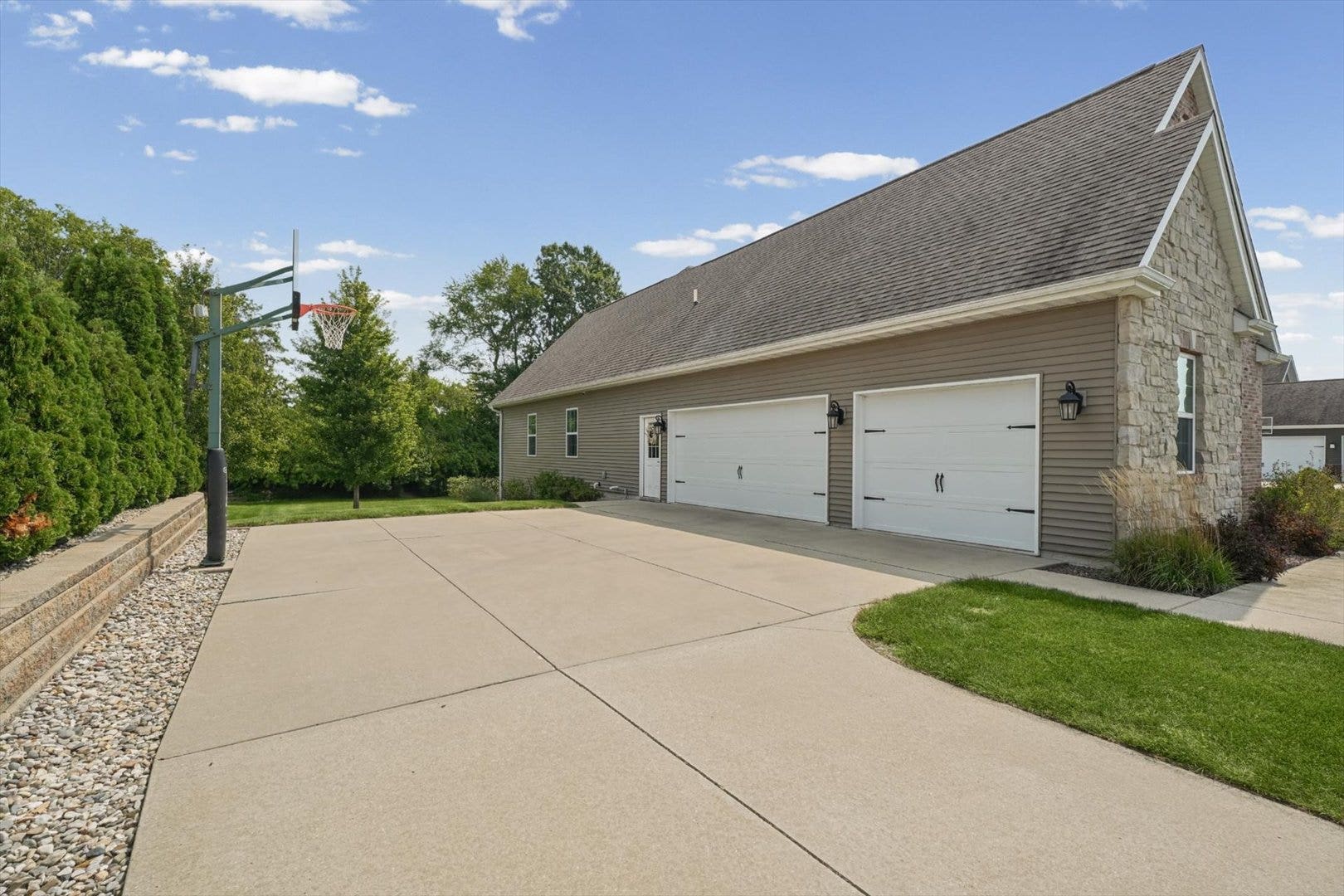 1803 Church Crossing Street, Monticello, IL 61856 1803 Church Crossing Street, Monticello, IL 61856