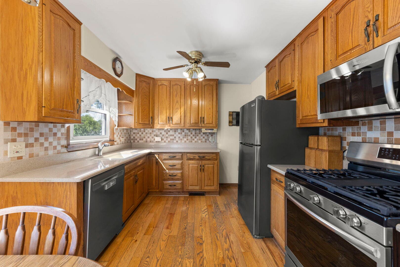 4038 Highland Avenue, Downers Grove, IL 60515 4038 Highland Avenue, Downers Grove, IL 60515