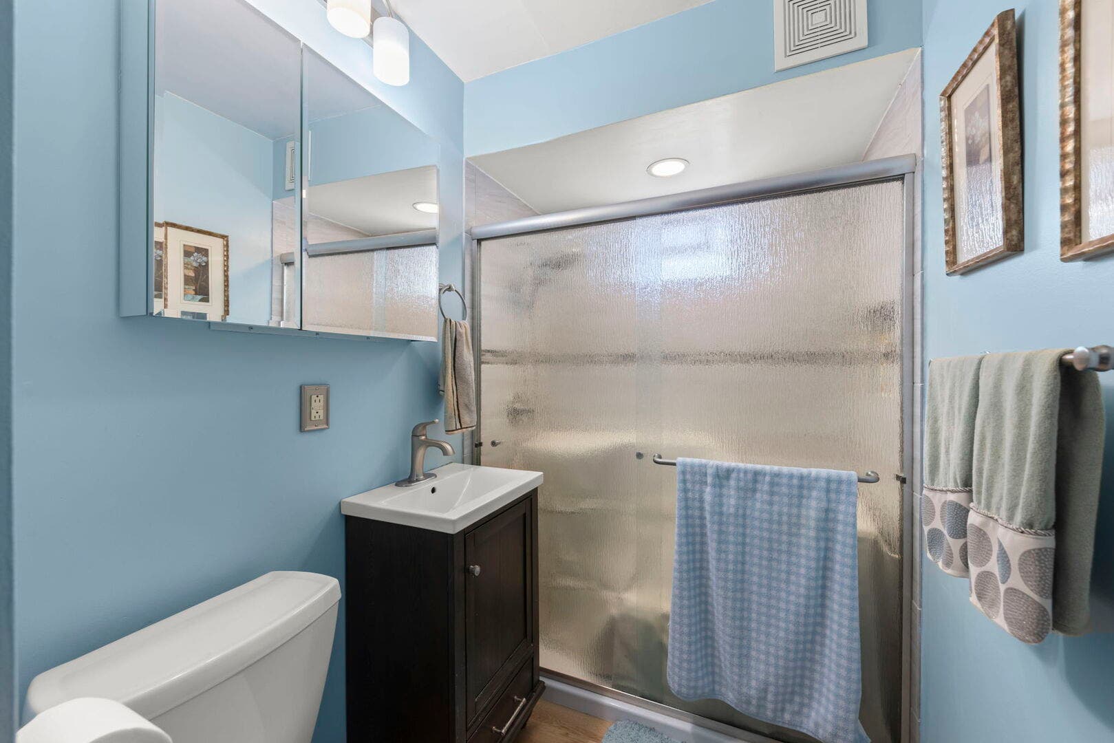 4038 Highland Avenue, Downers Grove, IL 60515 4038 Highland Avenue, Downers Grove, IL 60515