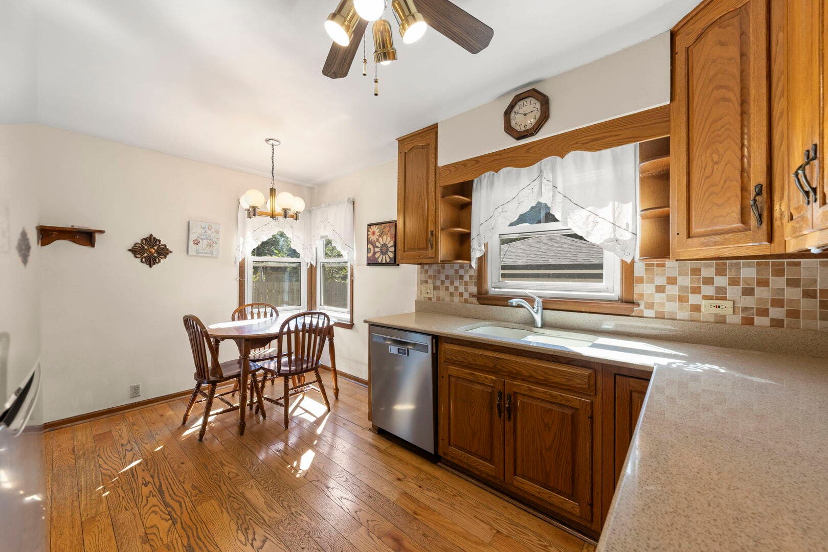 4038 Highland Avenue, Downers Grove, IL 60515 4038 Highland Avenue, Downers Grove, IL 60515