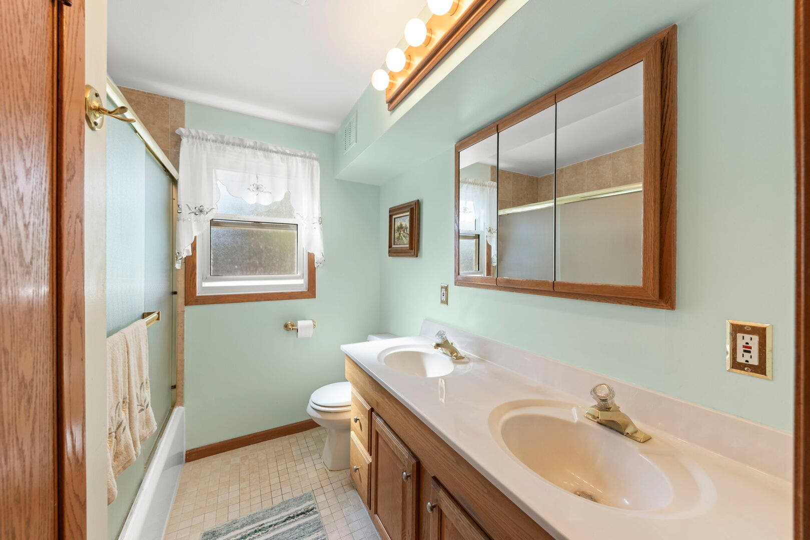 4038 Highland Avenue, Downers Grove, IL 60515 4038 Highland Avenue, Downers Grove, IL 60515