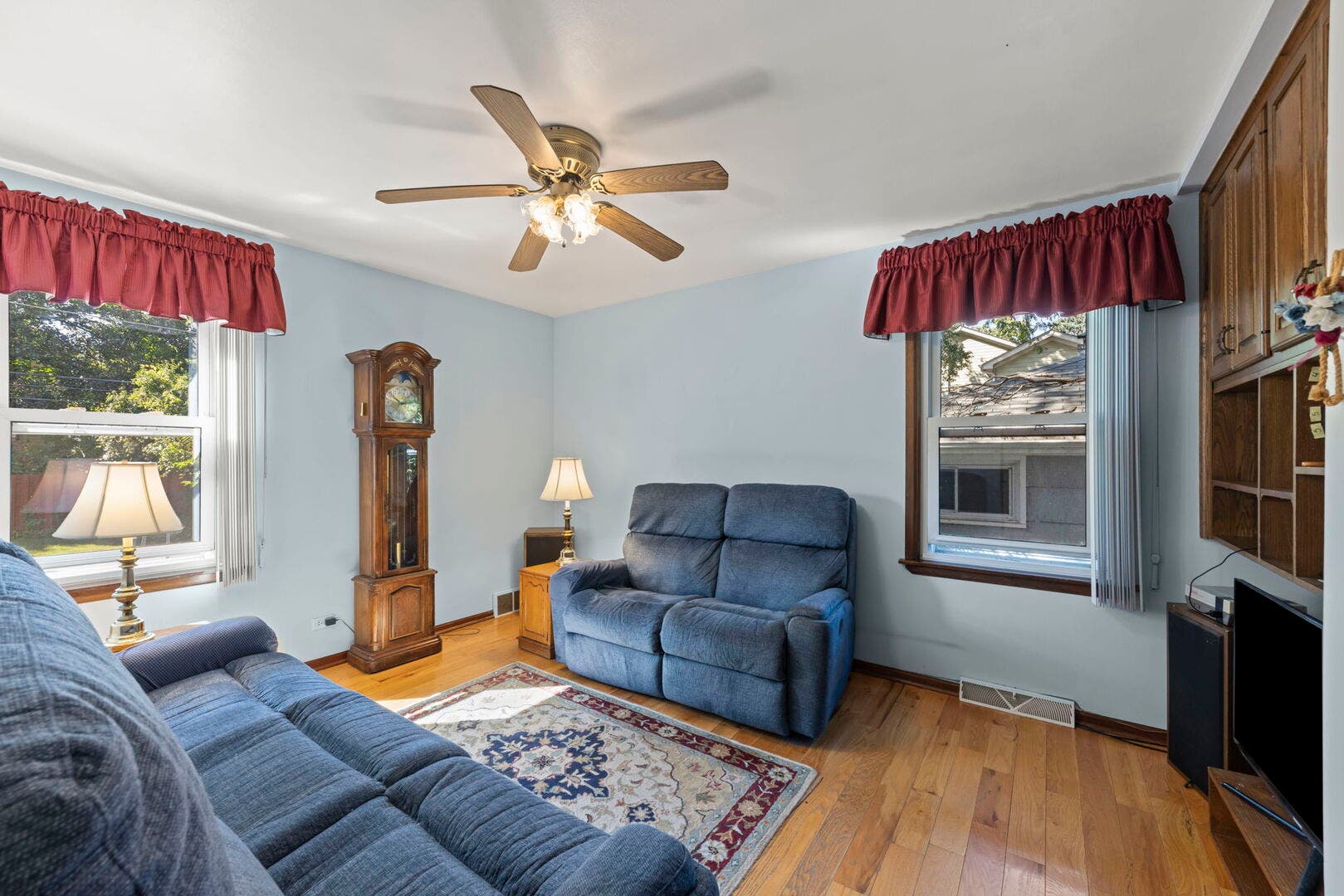 4038 Highland Avenue, Downers Grove, IL 60515 4038 Highland Avenue, Downers Grove, IL 60515