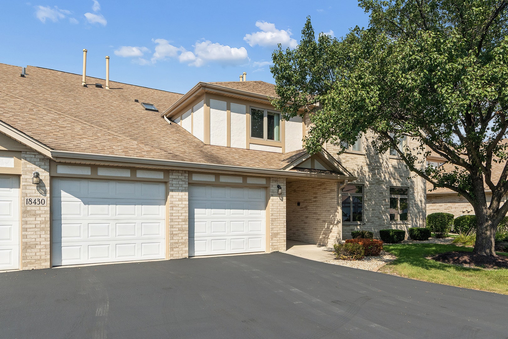 18430 Pine Cone Drive, #4, Tinley Park, IL 60477 18430 Pine Cone Drive, #4, Tinley Park, IL 60477