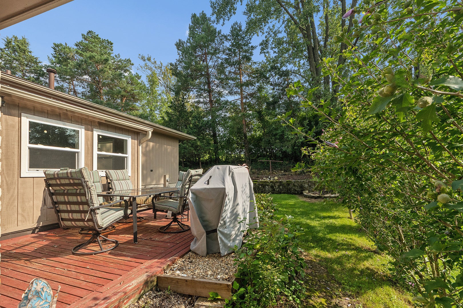 12001 W Lake View Drive, Orland Park, IL 60467 12001 W Lake View Drive, Orland Park, IL 60467
