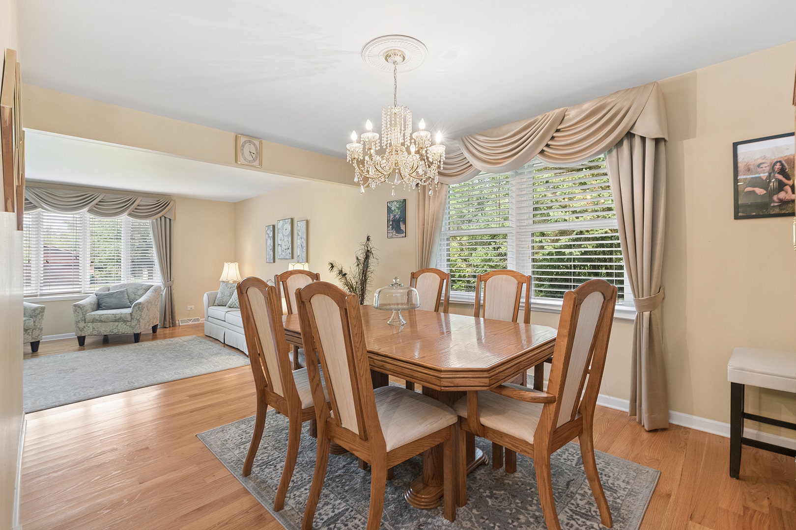 12001 W Lake View Drive, Orland Park, IL 60467 12001 W Lake View Drive, Orland Park, IL 60467
