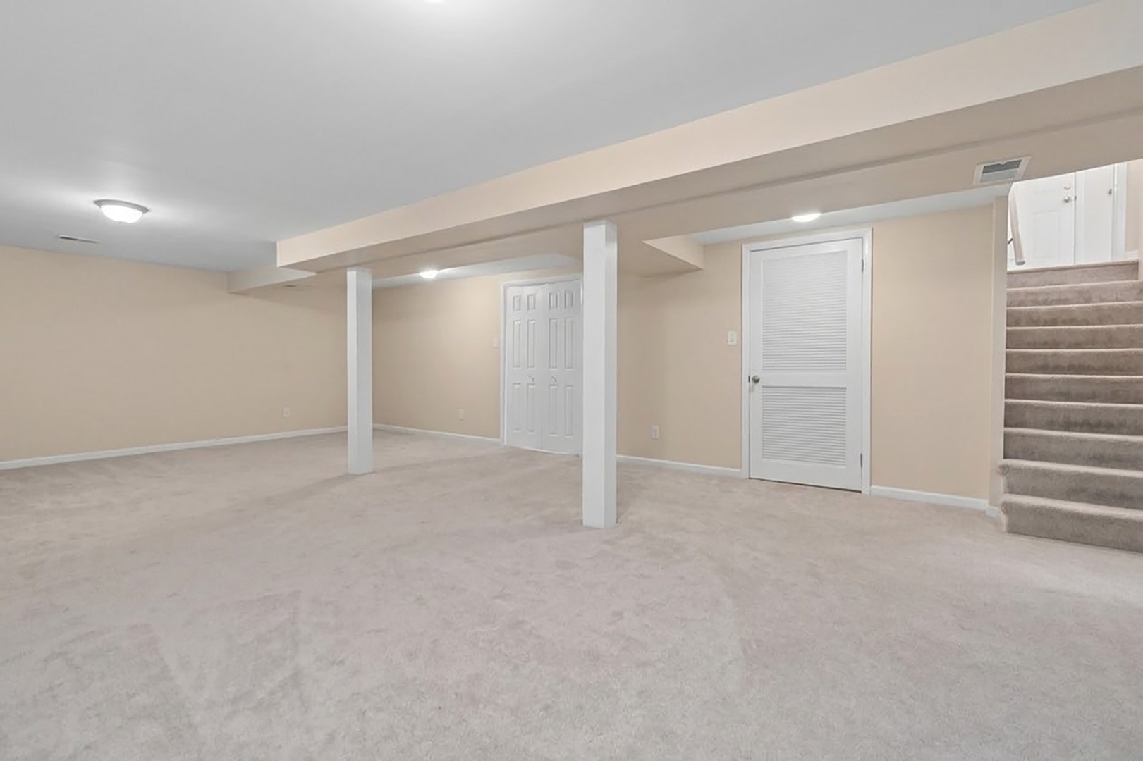 12001 W Lake View Drive, Orland Park, IL 60467 12001 W Lake View Drive, Orland Park, IL 60467