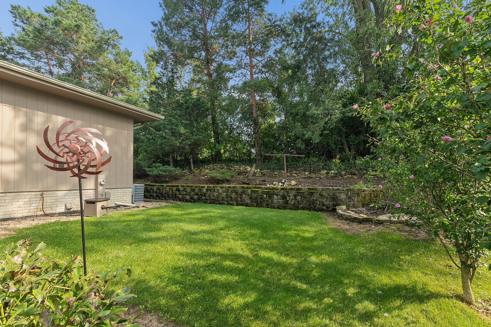 12001 W Lake View Drive, Orland Park, IL 60467 12001 W Lake View Drive, Orland Park, IL 60467