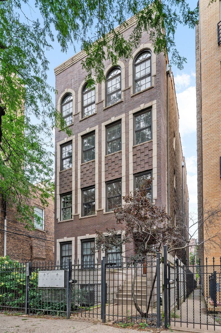 1547 N Hudson Avenue, #3, Chicago, IL 60610
