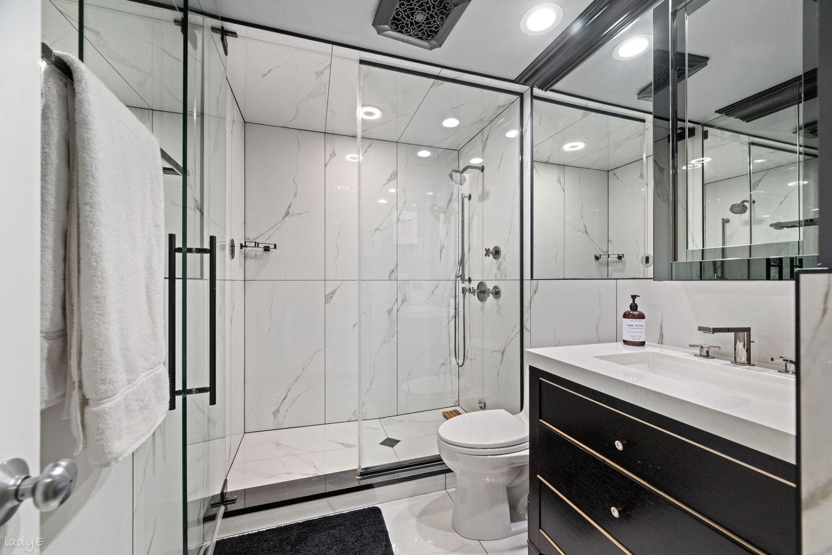 1547 N Hudson Avenue, #3, Chicago, IL 60610