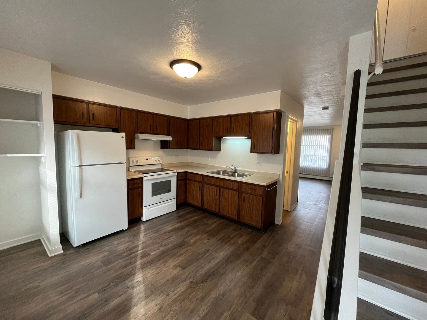 101 Nicholson Street, Joliet, IL 60435