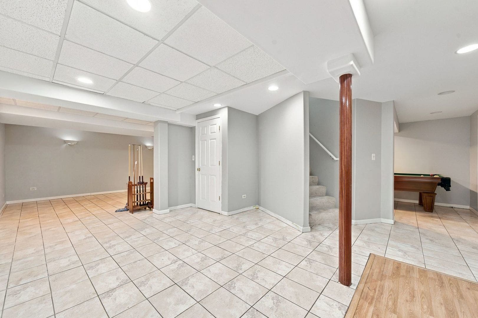 260 Tecumseh Drive, Bolingbrook, IL 60490 260 Tecumseh Drive, Bolingbrook, IL 60490