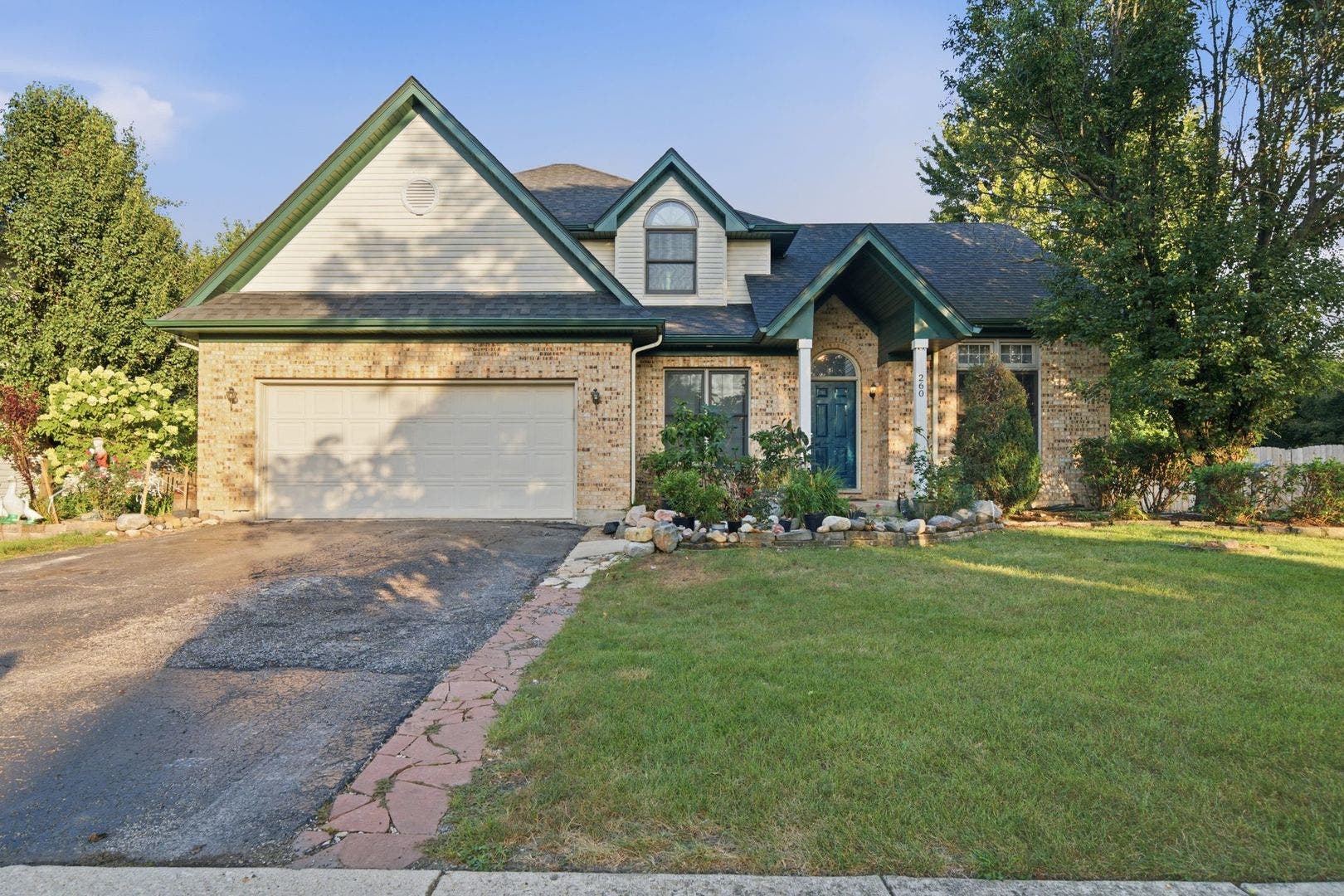 260 Tecumseh Drive, Bolingbrook, IL 60490 260 Tecumseh Drive, Bolingbrook, IL 60490