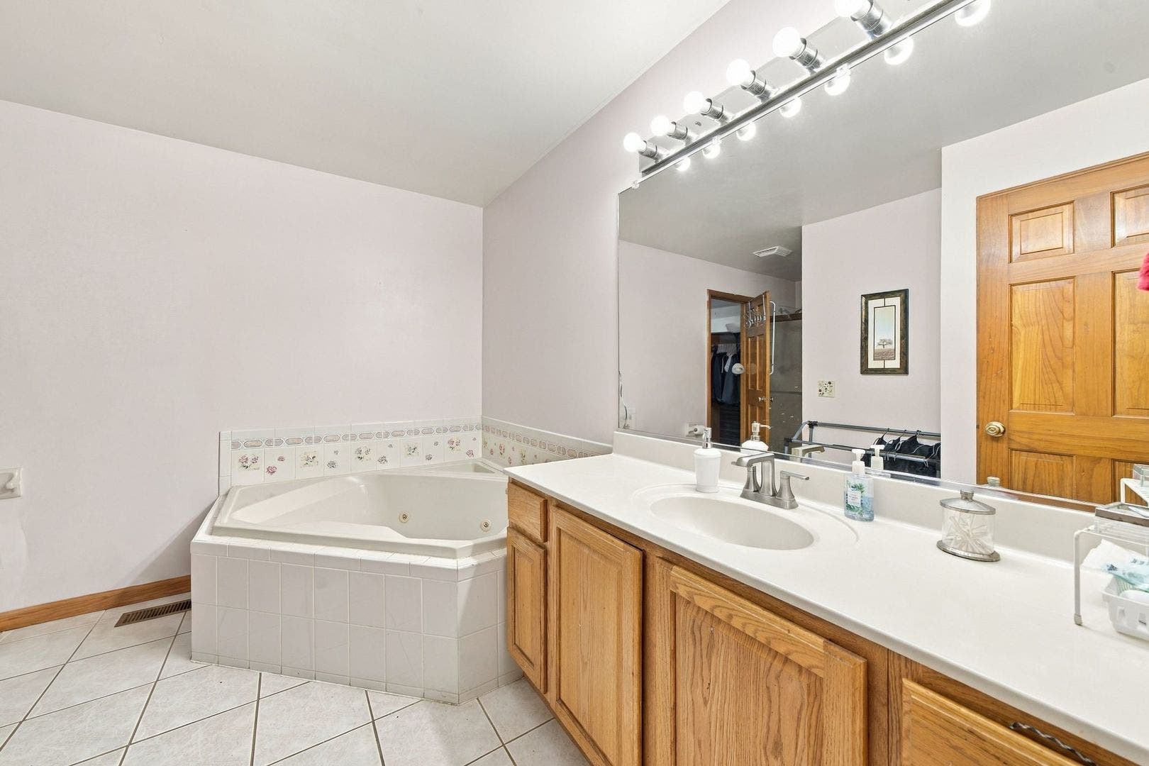 260 Tecumseh Drive, Bolingbrook, IL 60490 260 Tecumseh Drive, Bolingbrook, IL 60490