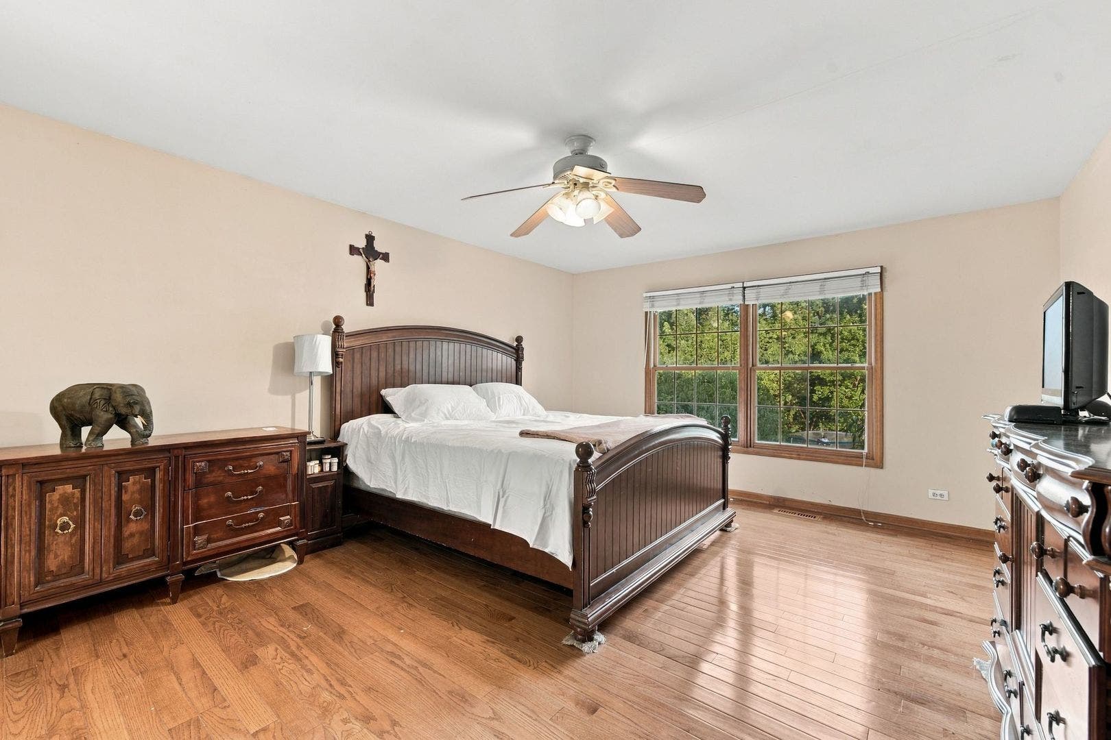 260 Tecumseh Drive, Bolingbrook, IL 60490 260 Tecumseh Drive, Bolingbrook, IL 60490