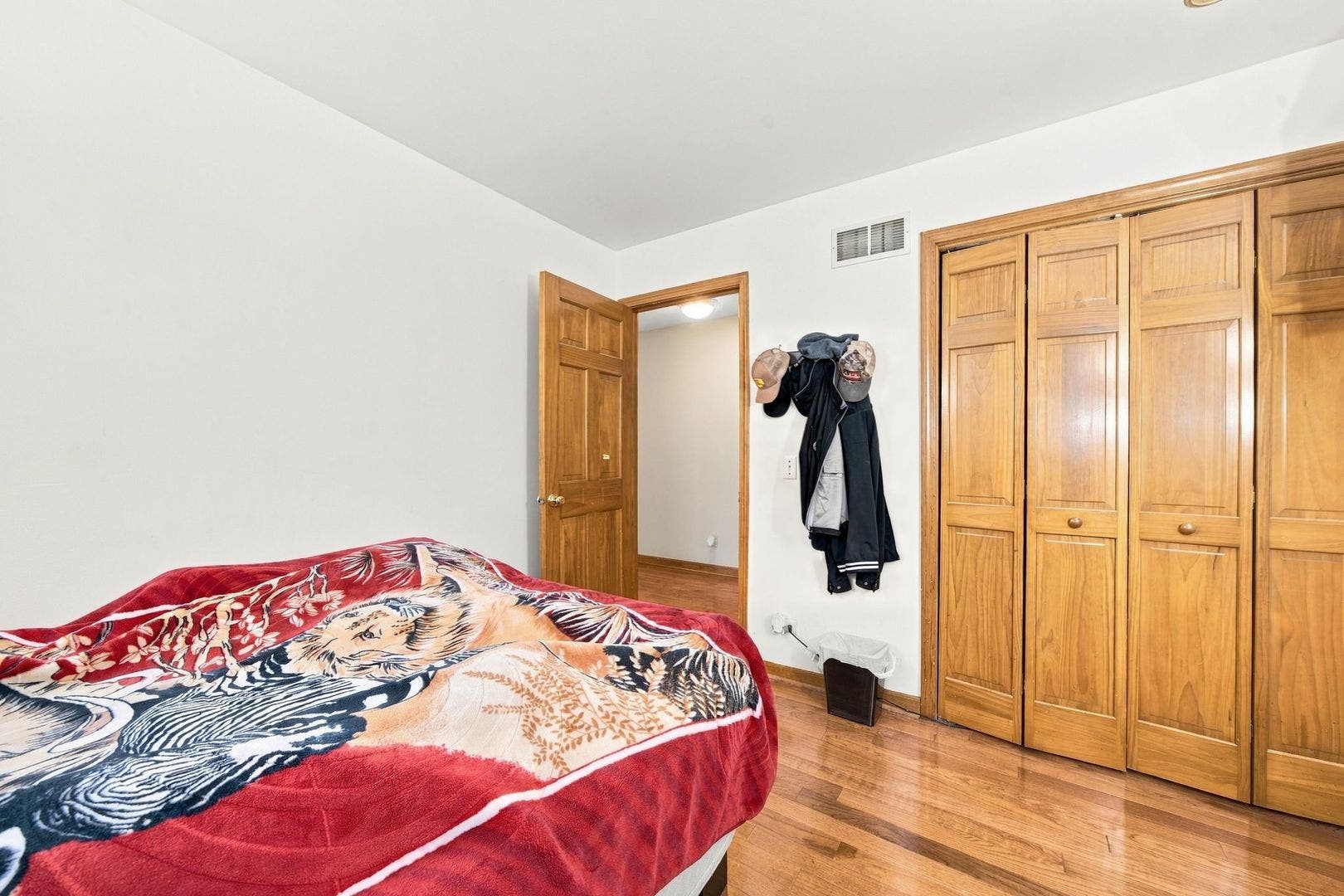 260 Tecumseh Drive, Bolingbrook, IL 60490 260 Tecumseh Drive, Bolingbrook, IL 60490