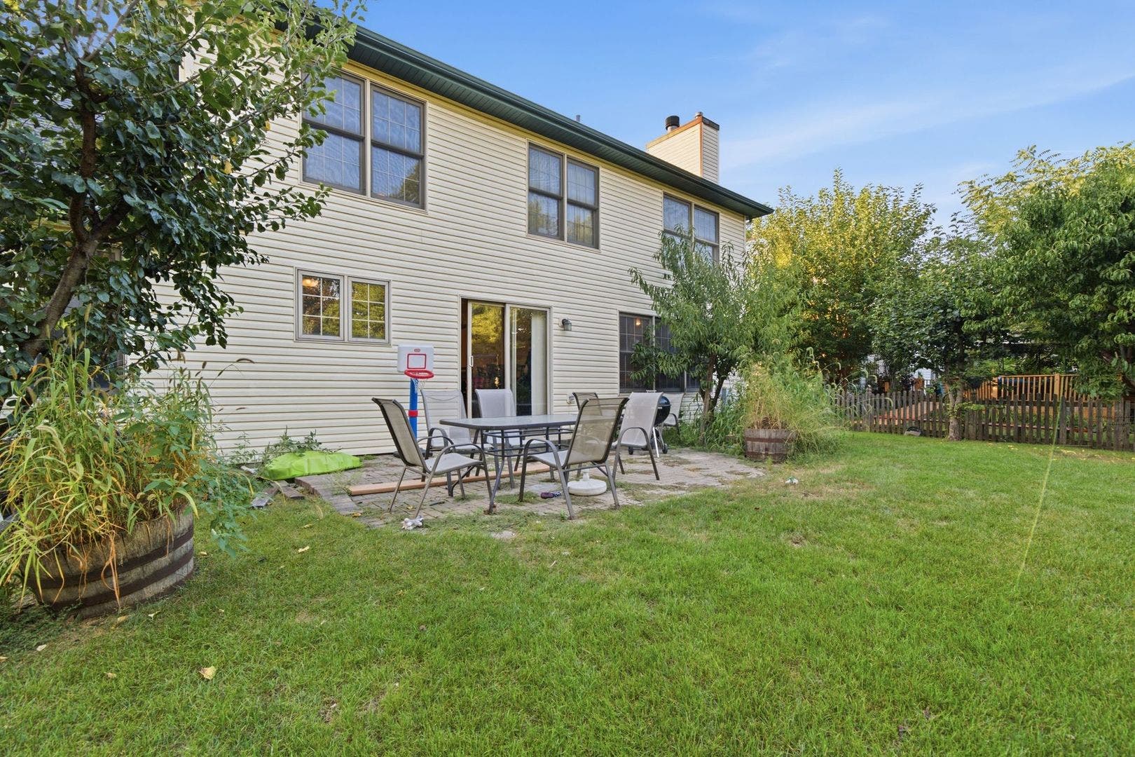 260 Tecumseh Drive, Bolingbrook, IL 60490 260 Tecumseh Drive, Bolingbrook, IL 60490