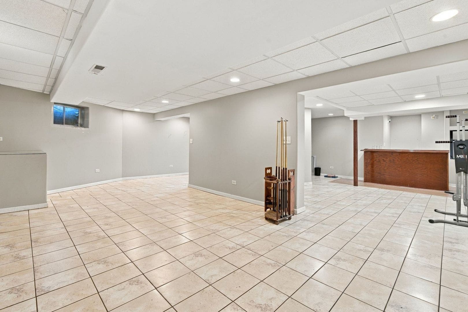 260 Tecumseh Drive, Bolingbrook, IL 60490 260 Tecumseh Drive, Bolingbrook, IL 60490