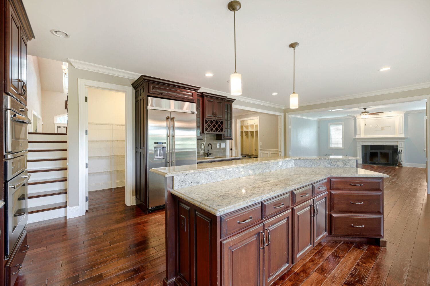 10594 Charmaine Drive, Frankfort, IL 60423 10594 Charmaine Drive, Frankfort, IL 60423