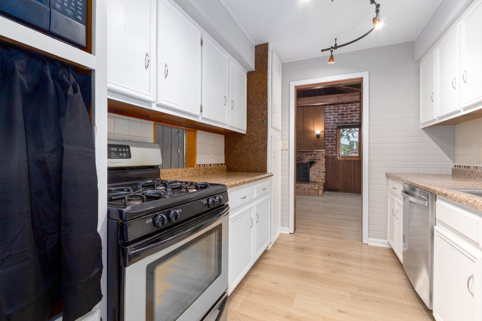 612 Westnedge Road, Joliet, IL 60435 612 Westnedge Road, Joliet, IL 60435