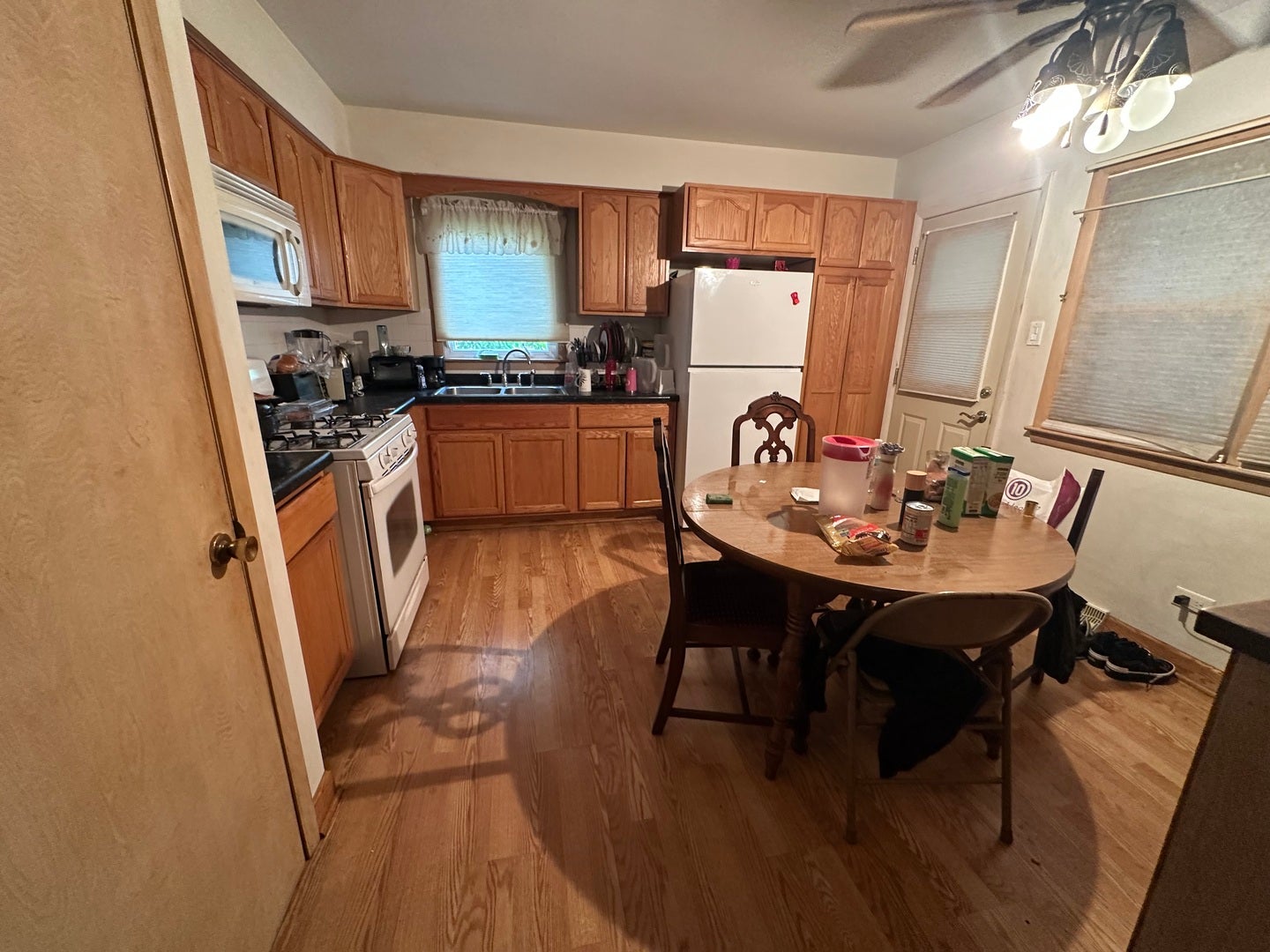 828 WARNER Avenue, Lemont, IL 60439