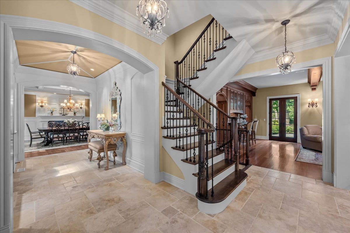 586 Spruce Avenue, Lake Forest, IL 60045 586 Spruce Avenue, Lake Forest, IL 60045
