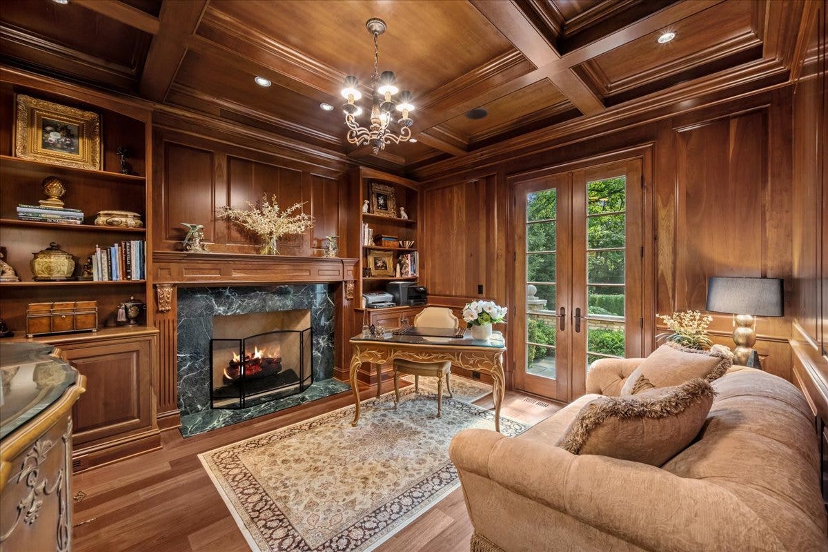 586 Spruce Avenue, Lake Forest, IL 60045 586 Spruce Avenue, Lake Forest, IL 60045